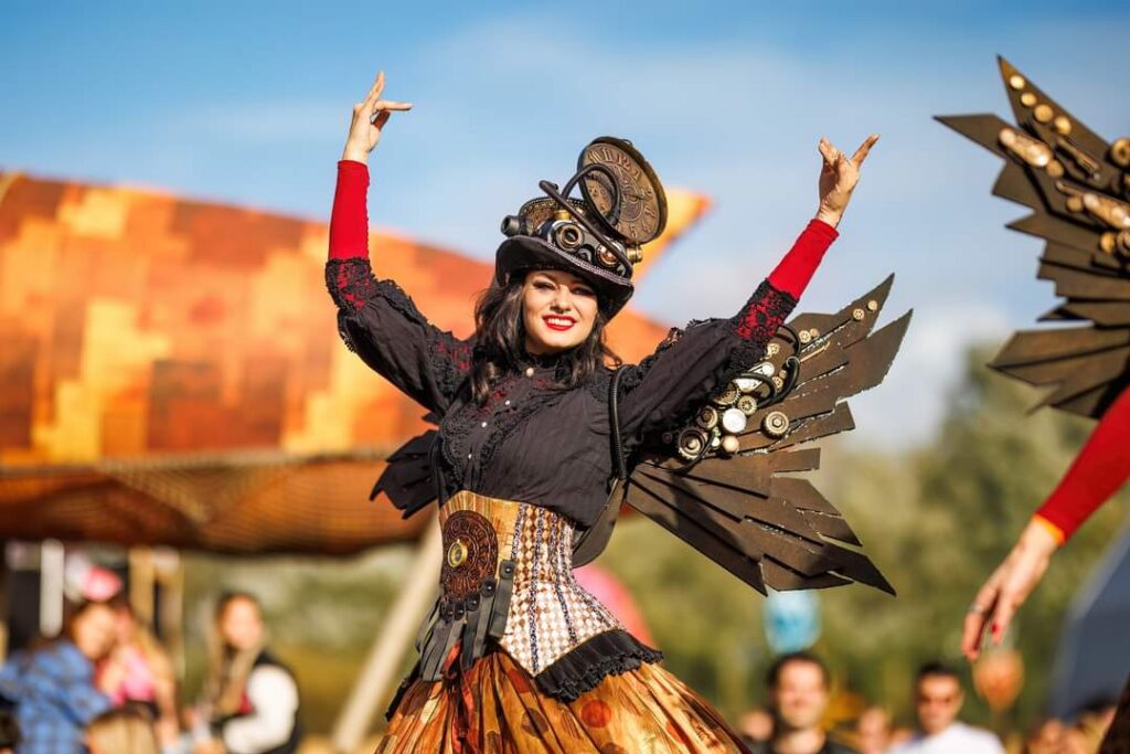 steampunk ladies steltenlopers boeken bij boekingskantoor kwadraad online prijs