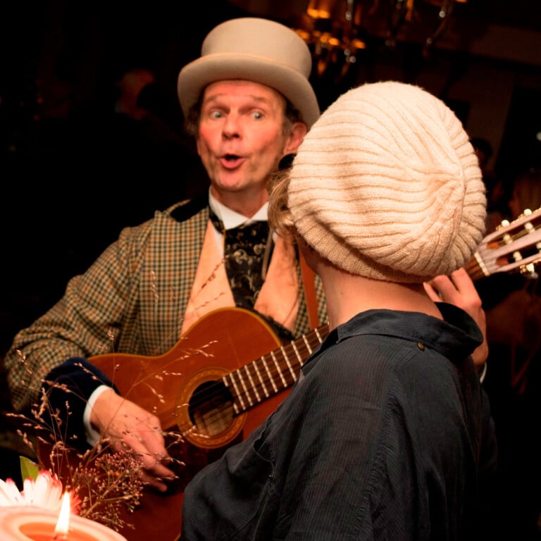 Dickens Band is te boeken via boekingskantoor kwadraad online prijs muzikaal 3