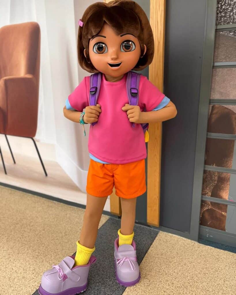 Dora is te boeken voor uw feest of event via boekingskantoor Kwadraad. Prijs Dora online via www.kwadraad 1