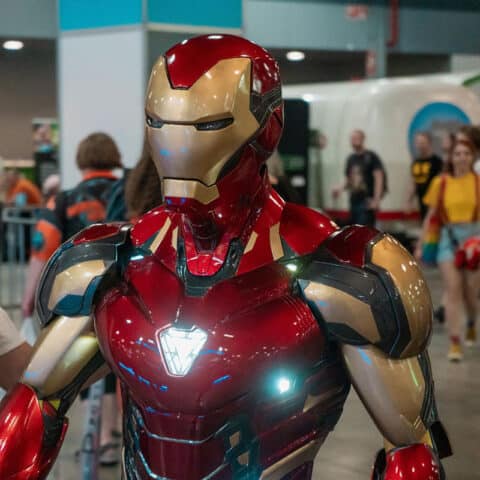 Iron Man is te boeken via boekingskantoor Kwadraad. Iron Man is te boeken voor meet and greet act de presence opening festival verjaardagsfeest themasfeest loopfiguur boeken 2