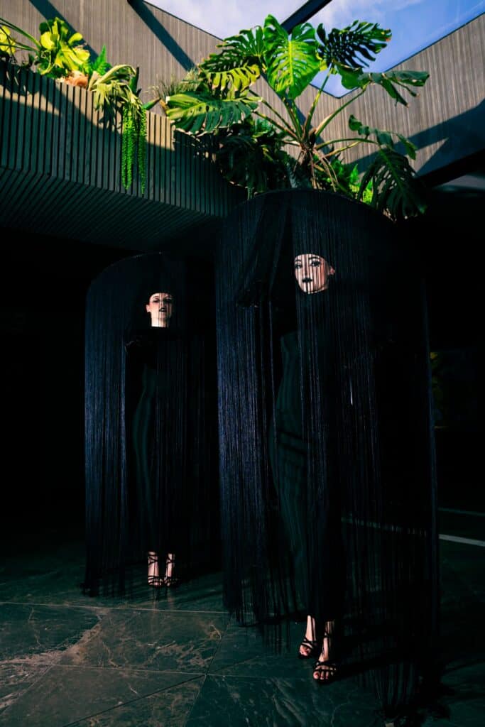 black widows is te boeken via boekingskantoor kwadraad online prijs ontvangstact halloween 1