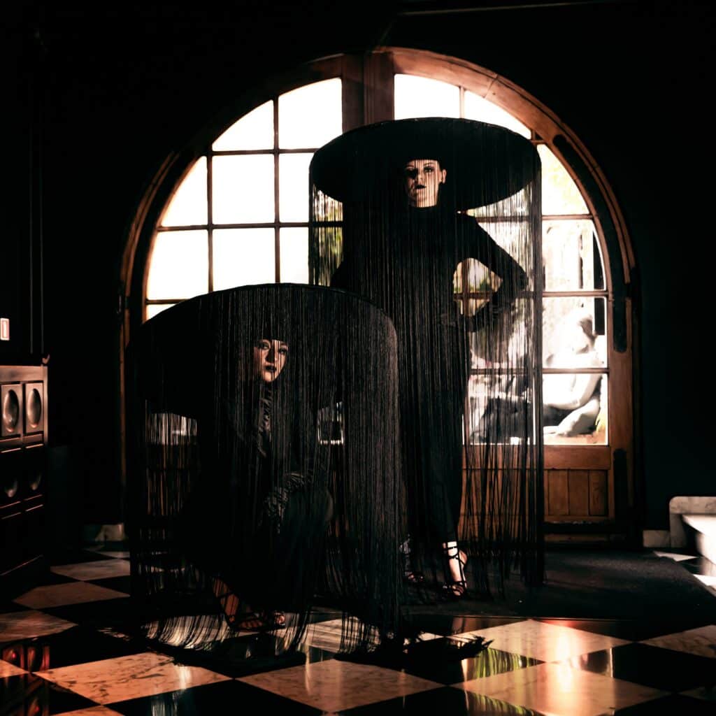 black widows is te boeken via boekingskantoor kwadraad online prijs ontvangstact halloween scaled