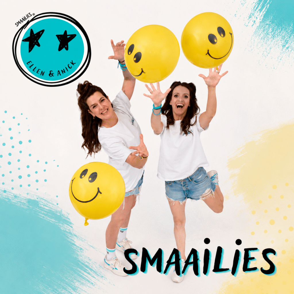 Kinderband Smaailies is te boeken bij boekingskantoor Kwadraad. Prijs kinderband Smaailies met Anick en Ellen Dufour is online terug te vinden op www.Kwadraad (3)