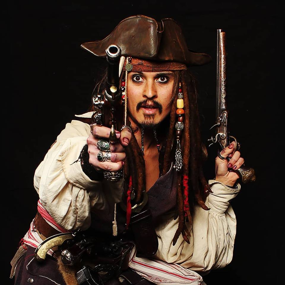 Jack Sparrow lookalike dubbelganger imitator is te boeken via boekingskantoor Kwadraad (7)