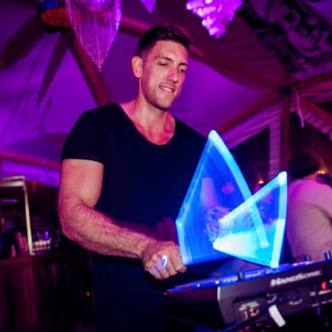 Live Percussie Djembe is te boeken via boekingskantoor Kwadraad. (15)