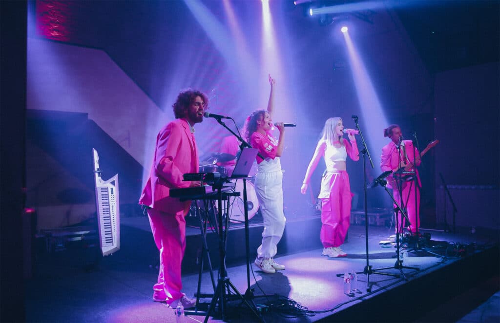 HirfroceOne band is te boeken via Artiestenbureau Kwadraad (2)