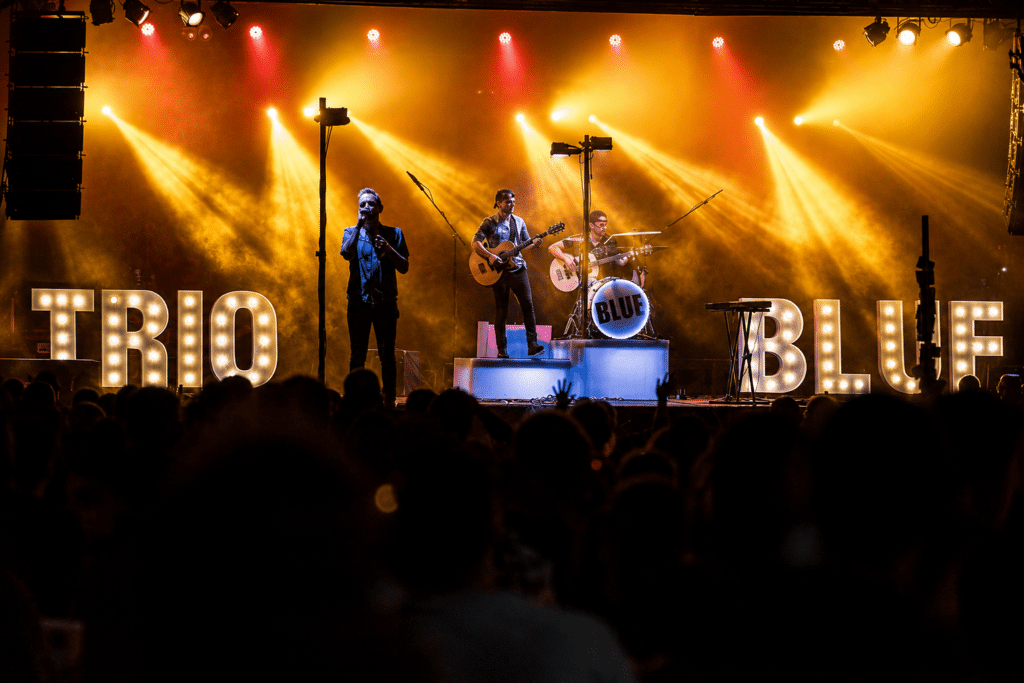 Trio Bluf Coverband is exclusief te boeken via boekingskantoor Kwadraad (1)