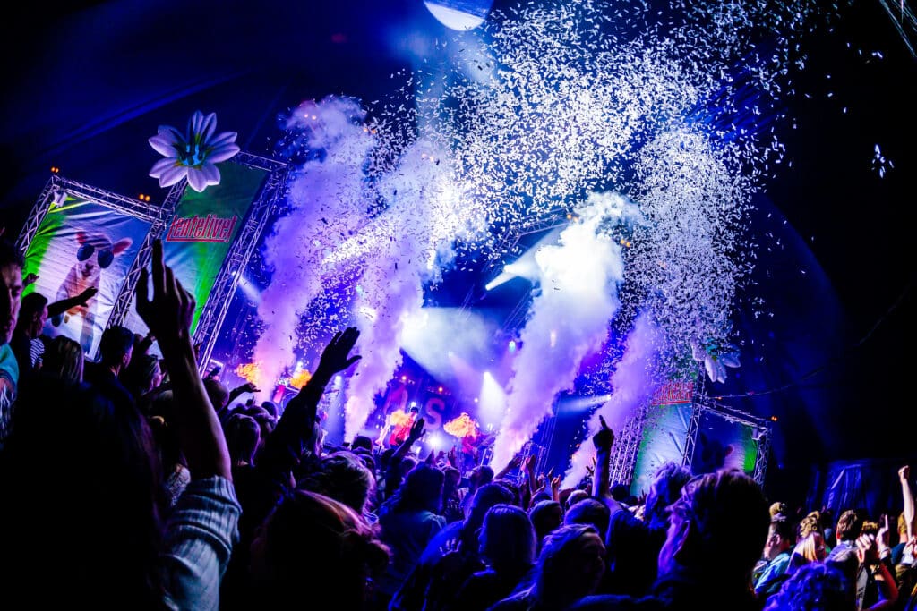 PROOST! band is exclusief te boeken via boekingskantoor KWADRAAD (16)