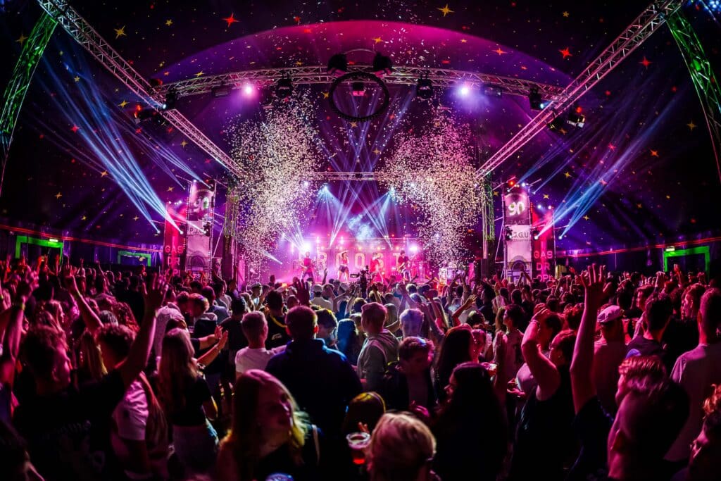 PROOST! band is exclusief te boeken via boekingskantoor KWADRAAD (27)