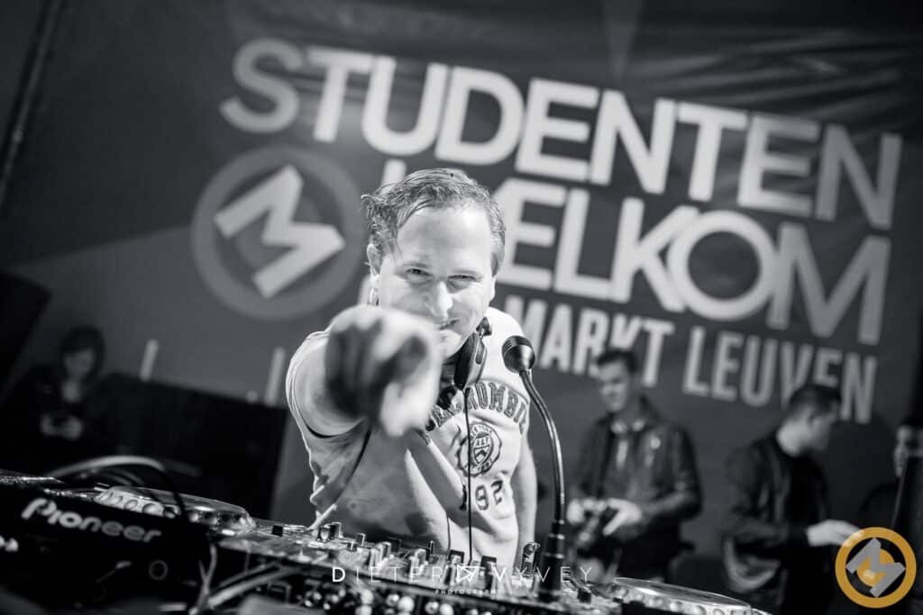 DJ Frank is te boeken via zijn boekingskantoor KWADRAAD (5)