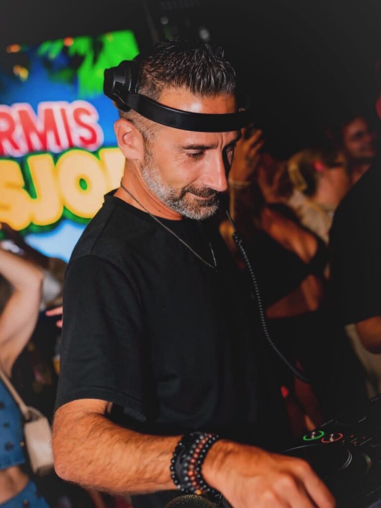 DJ Robert Abigail Booking Agency is te boeken via boekingskantoor Kwadraad (11)