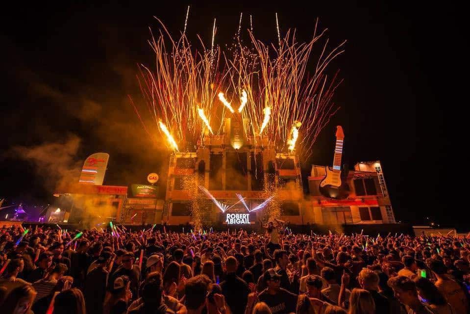 DJ Robert Abigail Booking Agency is te boeken via boekingskantoor Kwadraad (3)