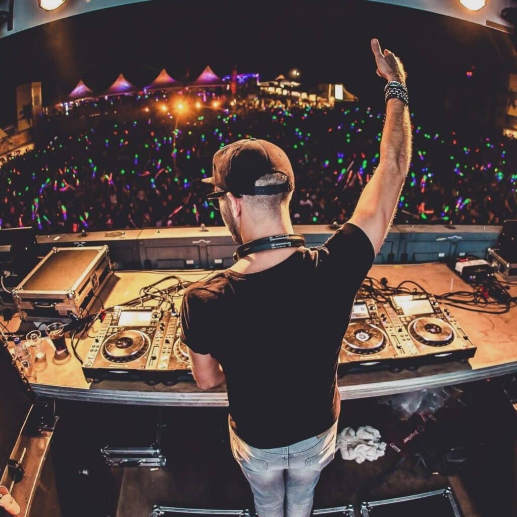 DJ Robert Abigail Booking Agency is te boeken via boekingskantoor Kwadraad (4)