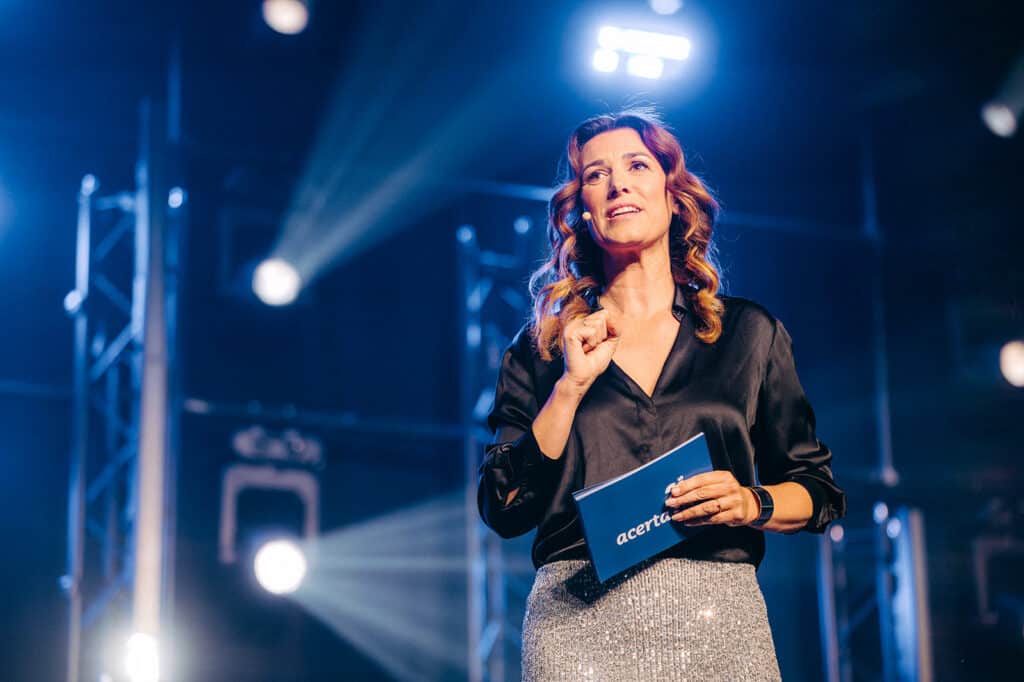 Ilse De Vis boeken als presentatrice voor presentatie doe je via gespecialiseerd kantoor KWADRAAD (9)